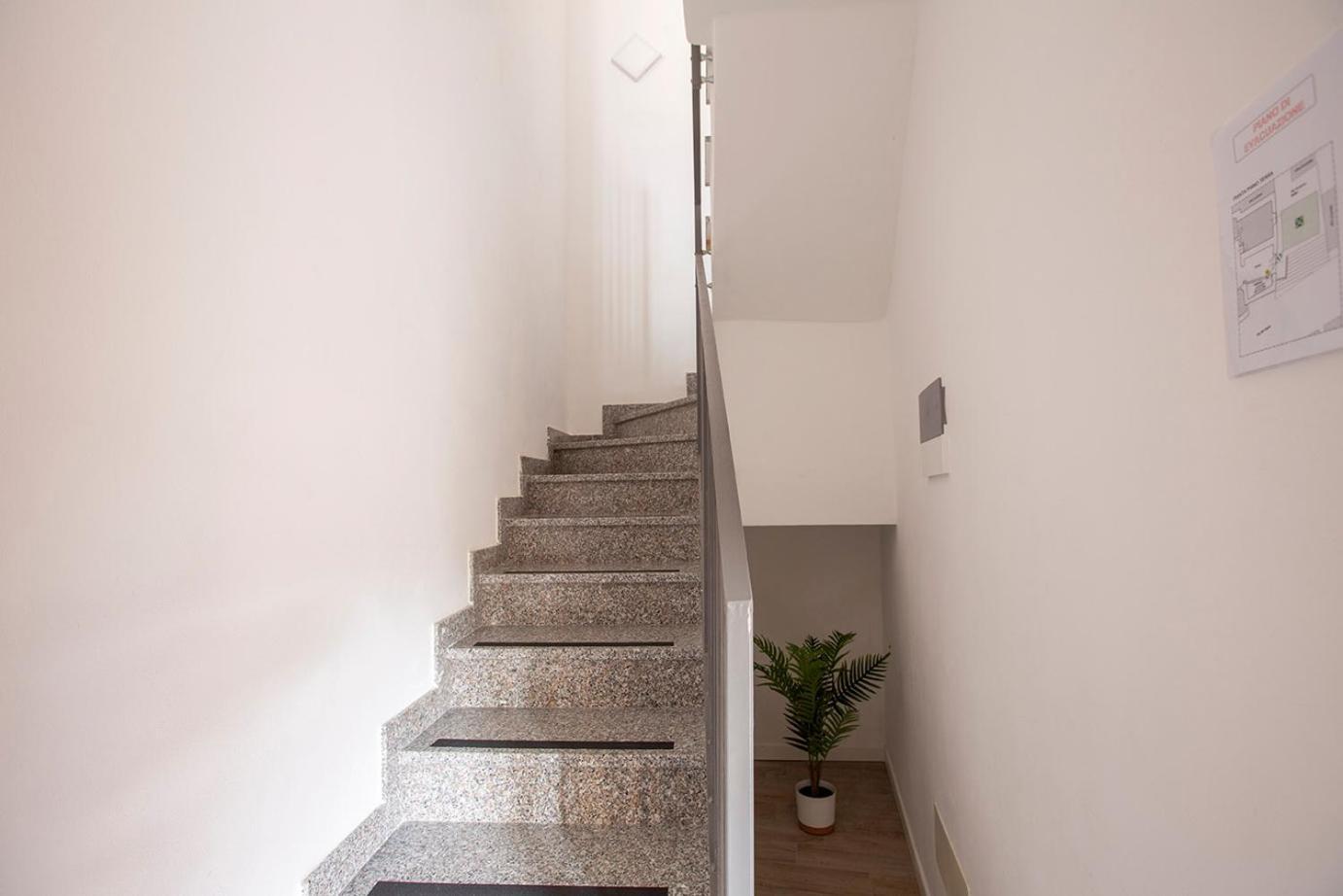 La Casa Del Sarto - Rooms And Apartments Lecco Exteriér fotografie