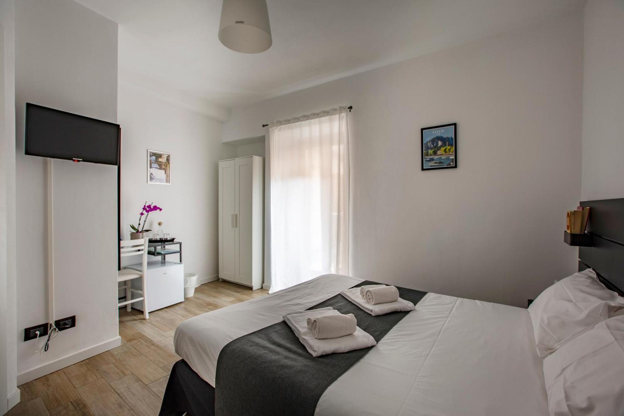 La Casa Del Sarto - Rooms And Apartments Lecco Exteriér fotografie